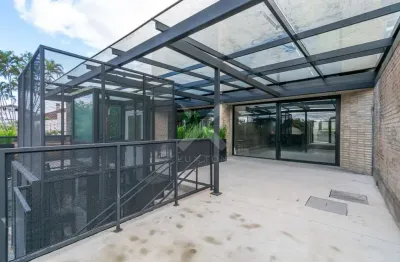 Ponto comercial para alugar na rua chavantes, 672, vila assunção, porto alegre por r$ 10.000