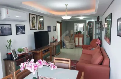 Apartamento com 2 quartos para alugar na rua general tasso fragoso, 112, boa vista, porto alegre por r$ 9.750
