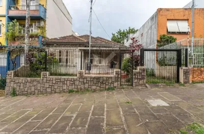 Casa comercial à venda na rua coronel paulino teixeira, 285, rio branco, porto alegre por r$ 1.600.000