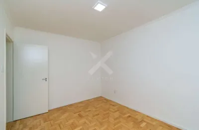 Apartamento com 2 quartos para alugar na rua vinte e quatro de outubro, 1533, auxiliadora, porto alegre por r$ 2.200