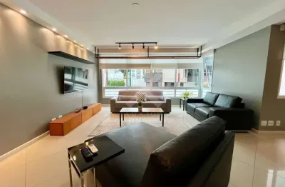 Apartamento com 2 quartos para alugar na avenida luiz manoel gonzaga, 187, três figueiras, porto alegre por r$ 7.200