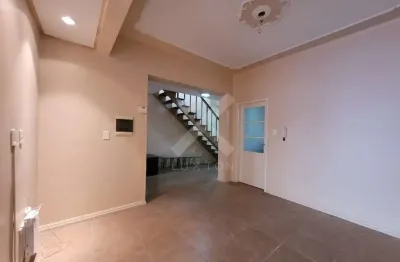 Casa com 4 quartos para alugar na rua três de maio, 265, floresta, porto alegre por r$ 5.800
