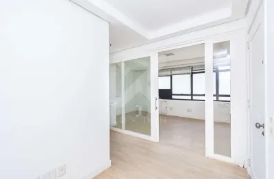 Sala comercial para alugar na rua fernando gomes, 128, moinhos de vento, porto alegre por r$ 2.300