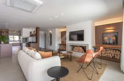 Apartamento com 3 quartos para alugar na rua maracá, 187, vila assunção, porto alegre por r$ 24.000