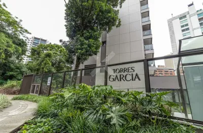 Apartamento com 3 quartos à venda na rua tajuja, 49, três figueiras, porto alegre por r$ 2.800.000