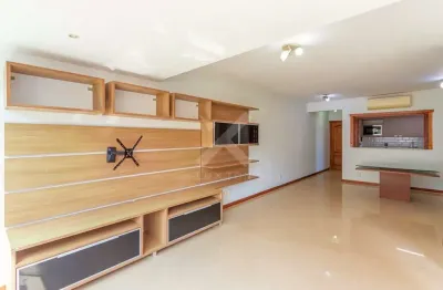 Apartamento com 3 quartos para alugar na avenida nilópolis, 280, petrópolis, porto alegre por r$ 7.900
