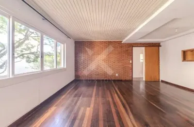 Apartamento com 3 quartos para alugar na Avenida Bagé, 232, Petrópolis, Porto Alegre por R$ 3.500