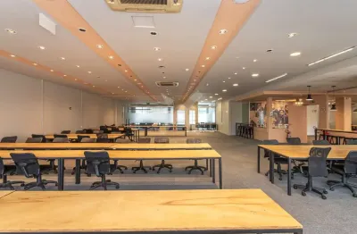 Sala comercial para alugar na Avenida Osvaldo Aranha, 720, Bom Fim, Porto Alegre por R$ 15.000