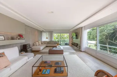 Apartamento com 3 quartos à venda na Alameda Emílio de Menezes, 140, Três Figueiras, Porto Alegre por R$ 4.000.000