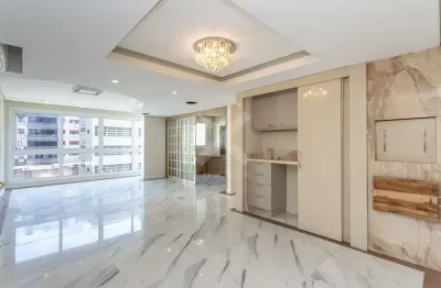 Apartamento com 3 quartos à venda na Rua Mata Bacelar, 331, Auxiliadora, Porto Alegre por R$ 1.470.000