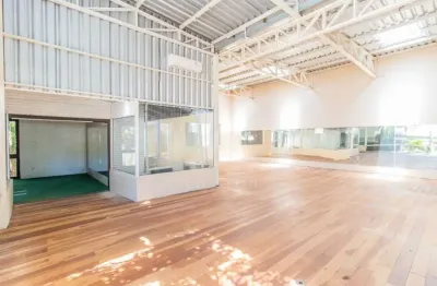 Casa comercial para alugar na rua erasto roxo de araújo corrêa, 111, boa vista, porto alegre por r$ 12.000
