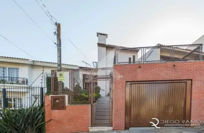Casa com 3 quartos à venda na rua monte alverne, 56, chácara das pedras, porto alegre por r$ 850.000