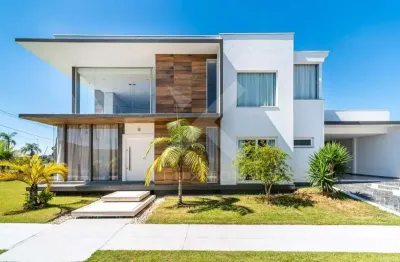 Casa em condomínio fechado com 4 quartos à venda na ivo jose rebello, 610, santa regina, balneário camboriú por r$ 3.000.000