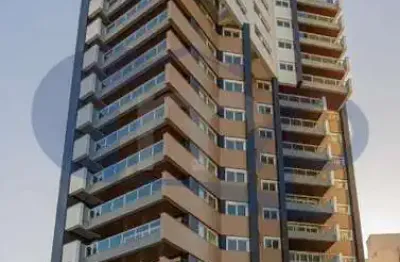 Apartamento á venda com 2 dormitórios no predial em torres/rs