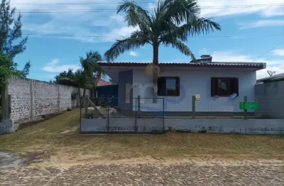 Casa com 2 quartos à venda na Rua Osvaldo Aranha, 753, Itapeva, Torres