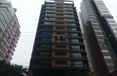 Apartamento á venda com 3 dormitórios no predial em torres/rs