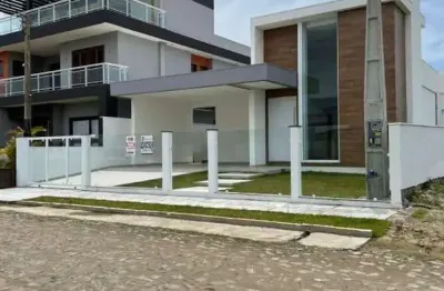 Casa á venda com 3 dormitórios na praia bela torres em passo de torres/sc