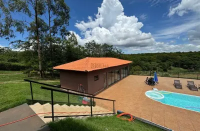 Casa a venda no condomínio cond. riviera do nascente com piscina e 03 suítes
