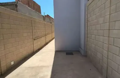 Casa para venda em ibirité, barreirinho, 2 dormitórios, 2 banheiros, 1 vaga