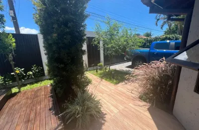 Linda e aconchegante residencia no coração  do campeche, venha se encantar!