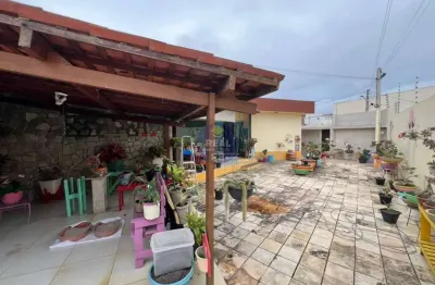 Casa para vender com 04 quartos 02 suítes no bairro maria auxiliadora em caruaru