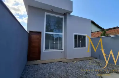 Casas à venda, próximo à prefeitura em rio das ostras, lado praia.