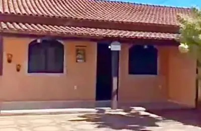 Casa à venda – porteira fechada local privilegiado, próximo ao atacadão