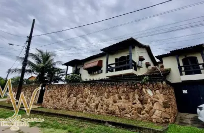 Casa à venda em São Pedro da Aldeia - Balneário, próximo à lagoa.