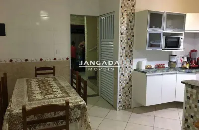 Sobrado - 02 dormitorios -800 metros praia - condominio fechado - estuda permuta