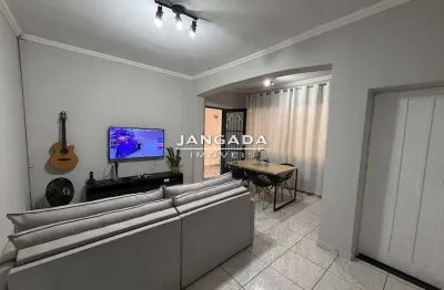 Excelente casa terrea com 03 dormitorios, 3 vagas e area gourmet em osasco