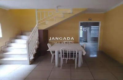 Sobrado Com Suite E Varanda Gourmet – Proximo Ao Supermercado Chama