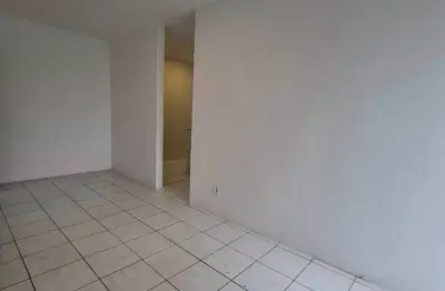 Apartamento com 2 quartos para alugar na Rua Marise Rodrigues dos Santos Bahia, Recreio Ipitanga, Lauro de Freitas