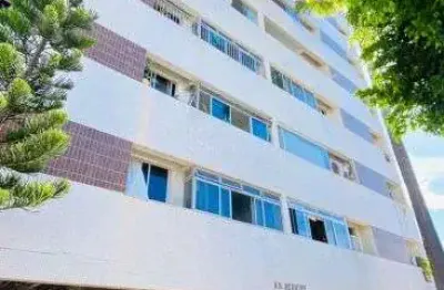 Apto no papicu com 117m2 de área, 3 quartos sendo 2 suítes, dependência de secretária e 1 vaga!!