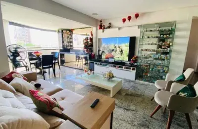 Apto no bairro cocó com 144m2 de área, 3 suítes, gabinete, móveis projetados e 3 vagas!!