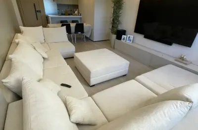 Apto no cocó com 92m2 de área, 3 quartos, 3 wc's, reformado e 2 vagas!!