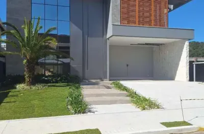 Casa com 4 quartos à venda na Rua Ivo José Rebello, Santa Regina, Camboriú