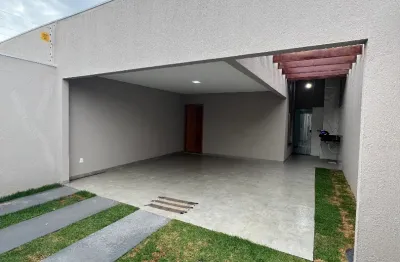 Casa com 3 quartos à venda no Parque Brasília, Anápolis 