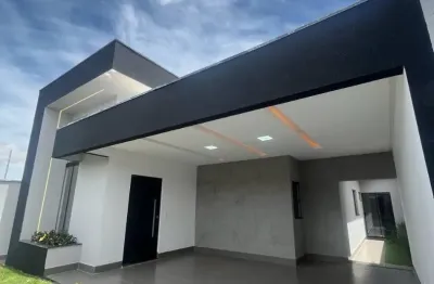 Casa no jardim itália lote inteiro - 3/4 sendo uma suíte + piscina