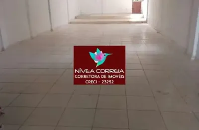 Vendo um galpão em itapuã, possui 300 metros de área construída (galpão e lage) +60 metros de terreno.