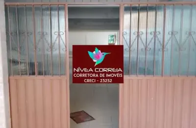 Vendo um galpão em Itapuã, possui 300 metros de área construída (galpão e lage) +60 metros de terreno.