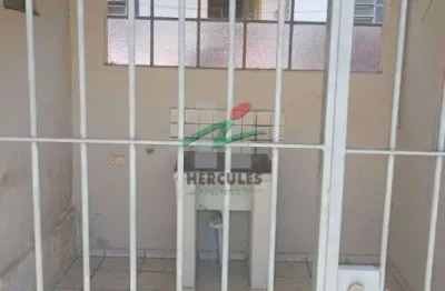 Casa com 1 quarto para alugar na Rua Trio Arquiduque, 72, Jardim São Bernardo, São Paulo por R$ 1.400