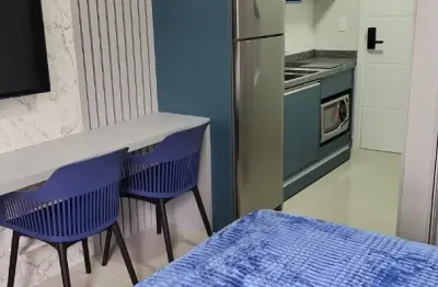 Excelente studio em condomínio clube, localizado no centro de curitiba.