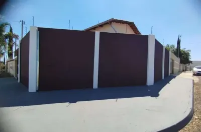 Casa com 3 quartos à venda na Rua JM-017, 13, Setor Sul Jamil Miguel, Anápolis