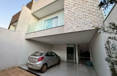 Sobrado mobiliado com 4 quartos e duas suítes em são carlos - anápolis - go