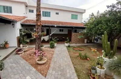 Sobrado para venda possui 260 metros quadrados com 4 quartos em jardim ana paula - anápolis - go