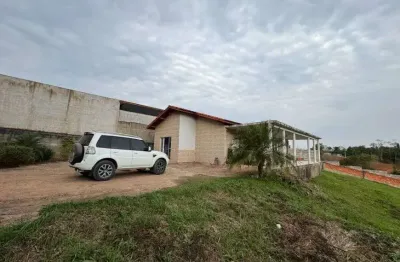Ibiúna-sp; linda chácara; área: 1.040 m2; c/linda vista panôramica; à 1,5km da cidade; sede c/3dorm