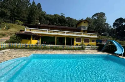 Ibiúna à chácara…! área:15.000m2 c/casa sede 04 dorm, piscina, cmp/futebol, lago c/nascente e peixes