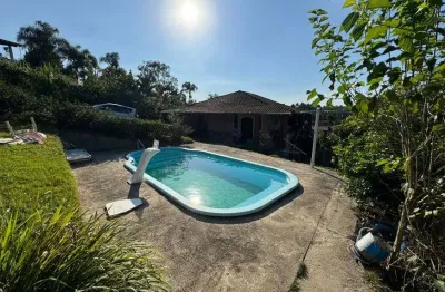 Ibiúna; há verdadeira casa de campo; dentro de uma área de; “1.000,00m2'; uma área considerável nãoé