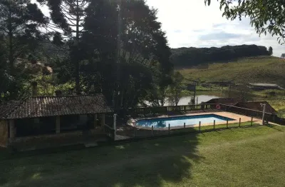 Ibiúna, linda chácara; c/4.305m2; 5dorm, 100% financiamento; piscina, campo futebol; espaço gourmet;