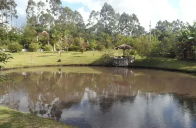 São roque; show de sítio pesqueiro com; 36.000m2; 05 lagos c/nascente própria, pomar, fácil acesso,
